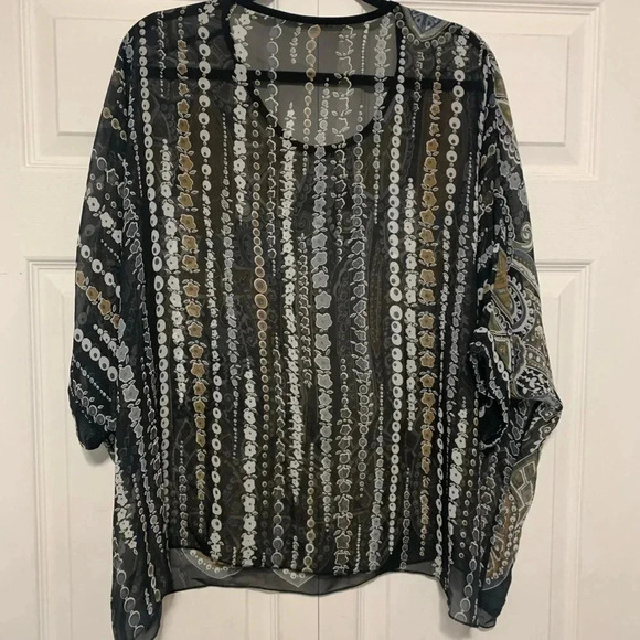 2x 100% polyester chiffon sheer overlay top from Avenue - Picture 2 of 3